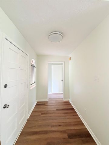 4410 Longhorn Drive, Baytown, TX 77521