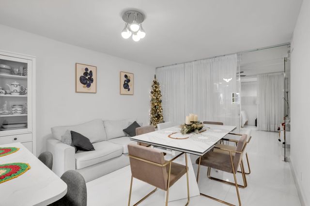 700 SE 6 Avenue 107, Deerfield Beach, FL 33441