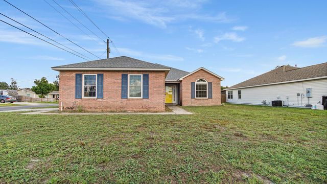 2520 Sarasota Lane, Panama City, FL 32405