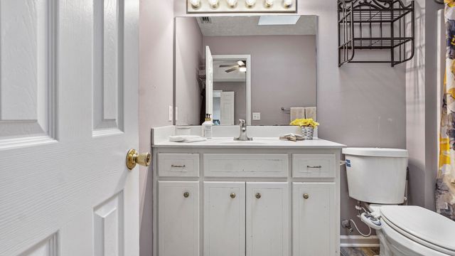 2520 Sarasota Lane, Panama City, FL 32405