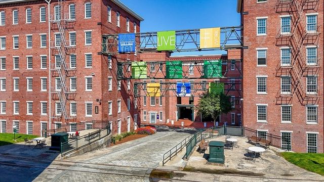 130 John 214, Lowell, MA 01852