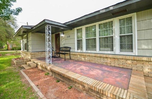 1116 N Meyer Street, Sealy, TX 77474