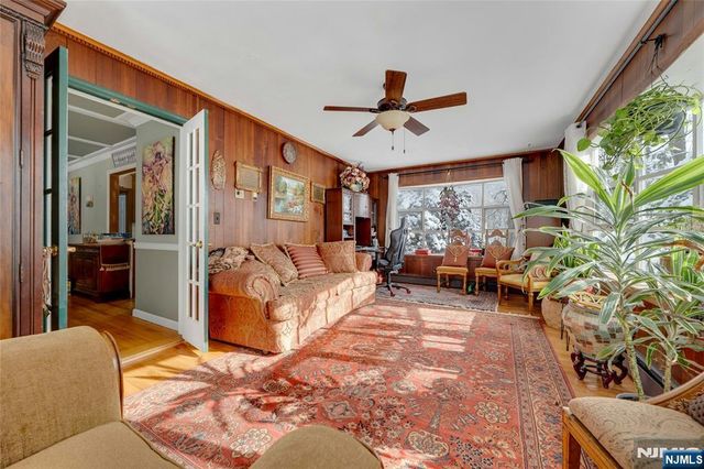 70 Skyline Drive, Oakland, NJ 07436