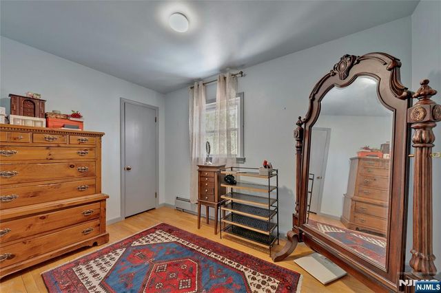 70 Skyline Drive, Oakland, NJ 07436