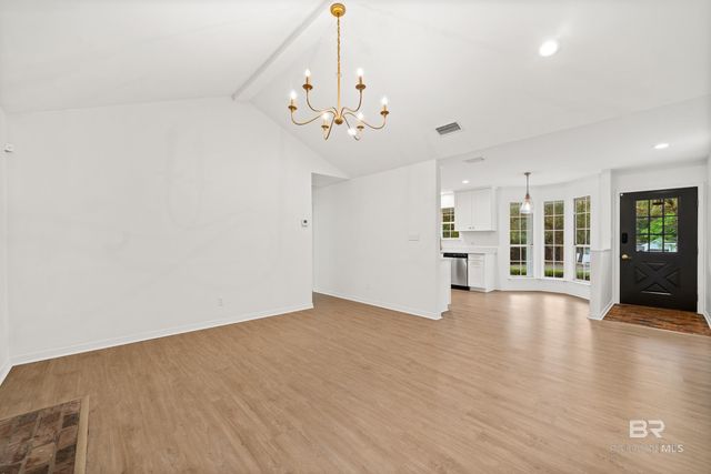 9 Azalea Court, Fairhope, AL 36532