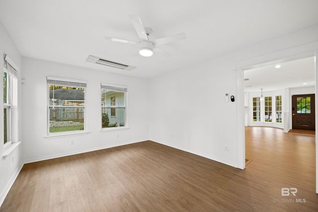 9 Azalea Court, Fairhope, AL 36532