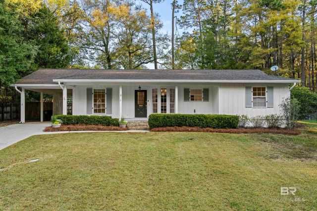 9 Azalea Court, Fairhope, AL 36532