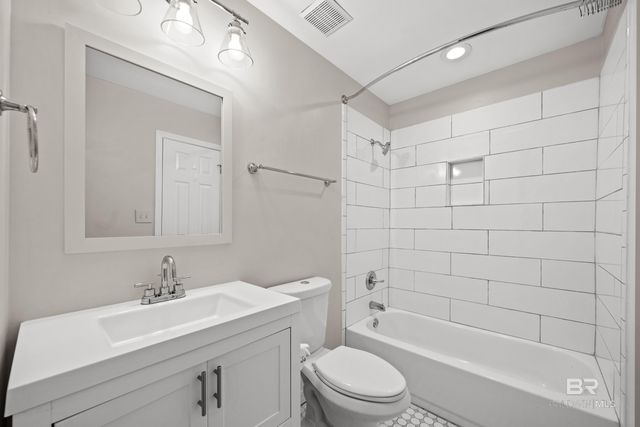 9 Azalea Court, Fairhope, AL 36532