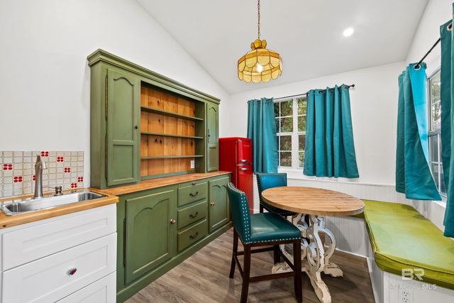 9 Azalea Court, Fairhope, AL 36532