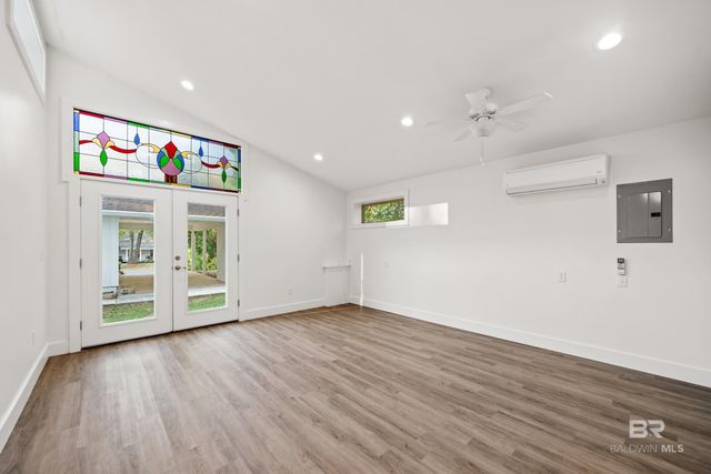 9 Azalea Court, Fairhope, AL 36532