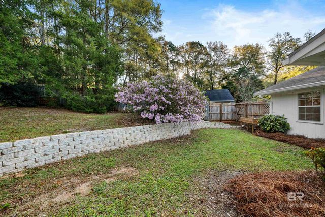 9 Azalea Court, Fairhope, AL 36532