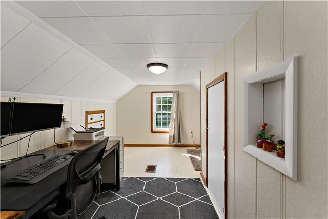 122 Strawberry Aly, Hopewell Twp, PA 15001