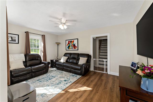 122 Strawberry Aly, Hopewell Twp, PA 15001