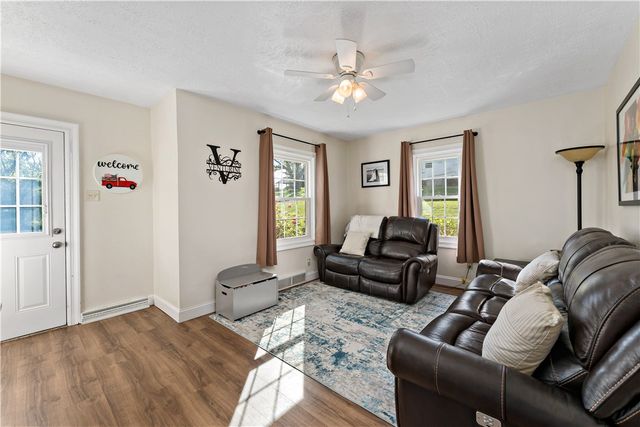 122 Strawberry Aly, Hopewell Twp, PA 15001