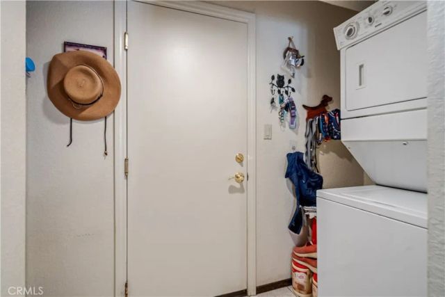 2651 W Avenue N12, Palmdale, CA 93551
