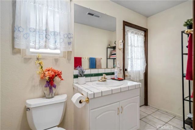 2651 W Avenue N12, Palmdale, CA 93551