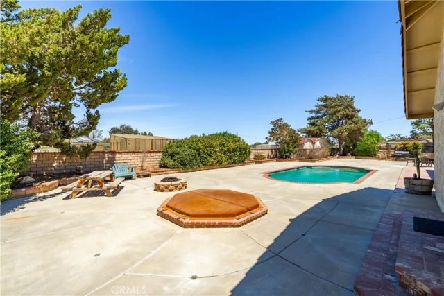 2651 W Avenue N12, Palmdale, CA 93551