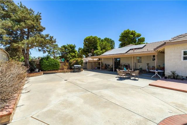 2651 W Avenue N12, Palmdale, CA 93551