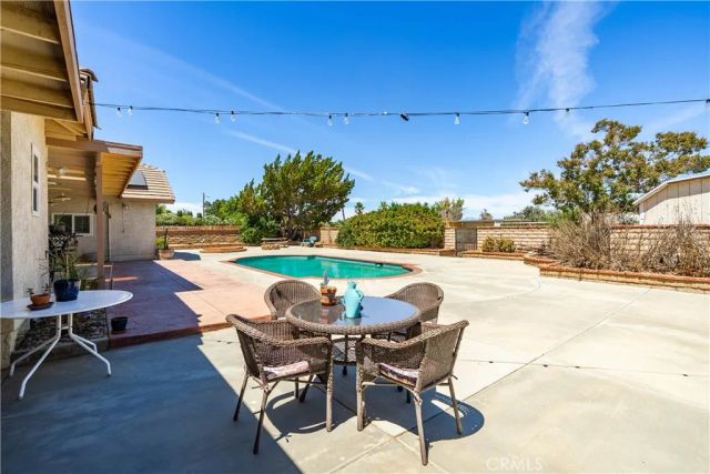 2651 W Avenue N12, Palmdale, CA 93551