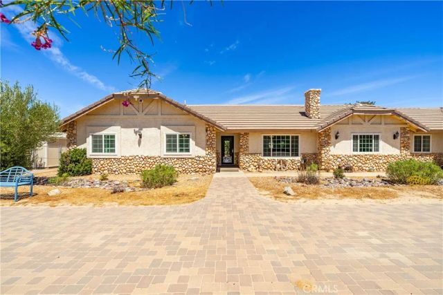 2651 W Avenue N12, Palmdale, CA 93551