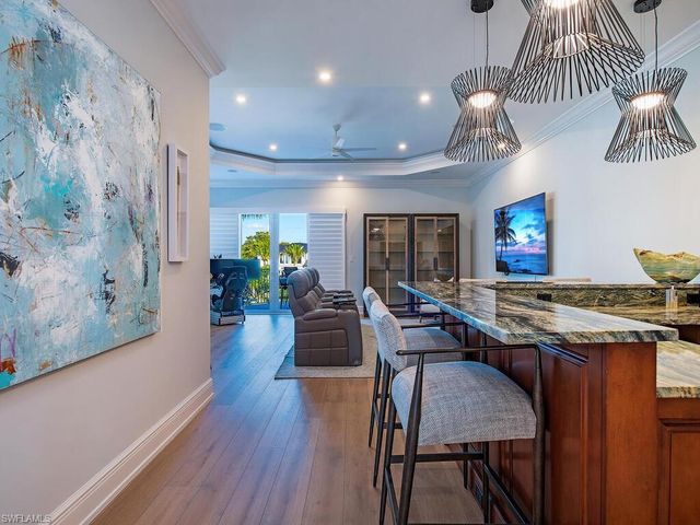 3243 Gin LN, Naples, FL 34102