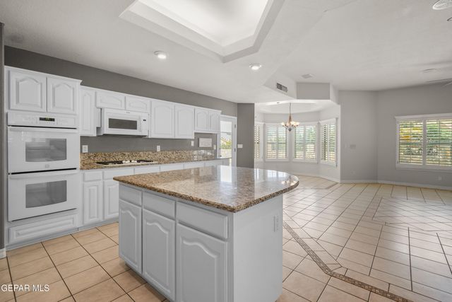 6521 MAJESTIC RIDGE Drive, El Paso, TX 79912