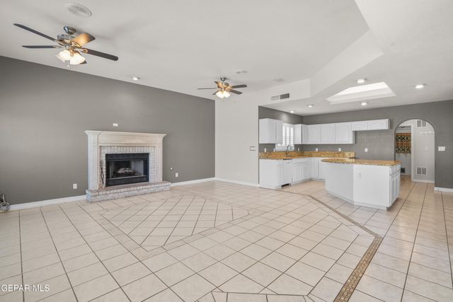 6521 MAJESTIC RIDGE Drive, El Paso, TX 79912