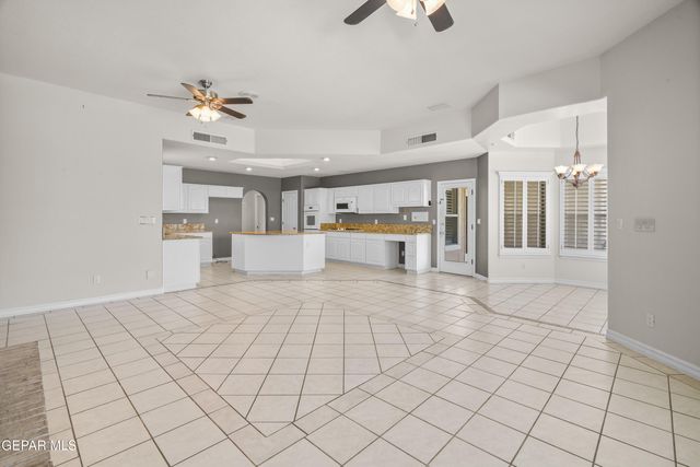 6521 MAJESTIC RIDGE Drive, El Paso, TX 79912