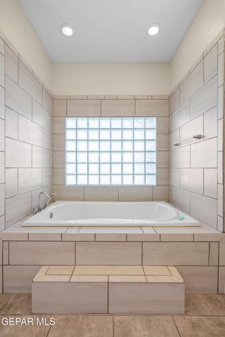 6521 MAJESTIC RIDGE Drive, El Paso, TX 79912