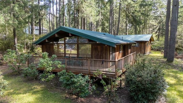 11910 Island Drive, Anderson Island, WA 98303