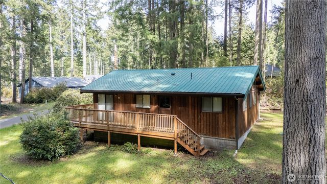 11910 Island Drive, Anderson Island, WA 98303