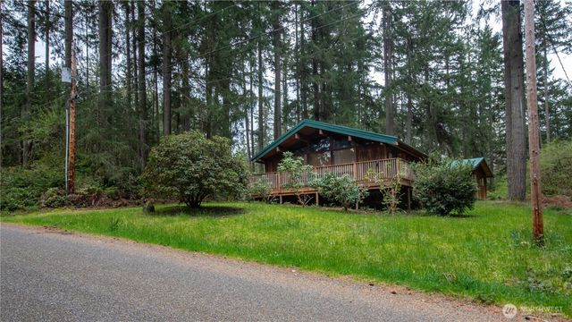 11910 Island Drive, Anderson Island, WA 98303