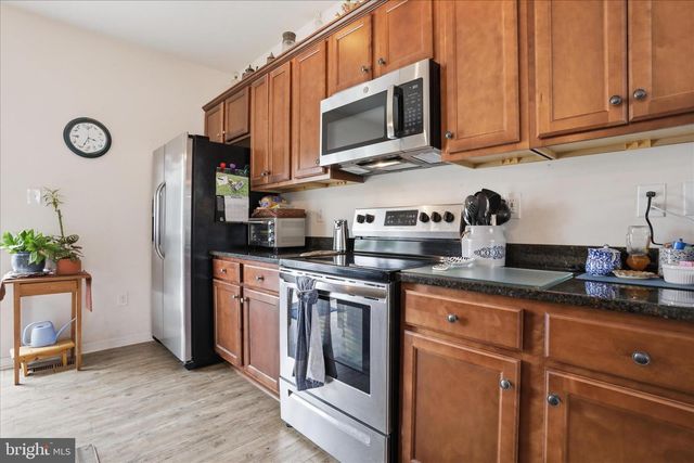 185 MAGELLAN DR, Martinsburg, WV 25404