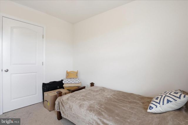 185 MAGELLAN DR, Martinsburg, WV 25404