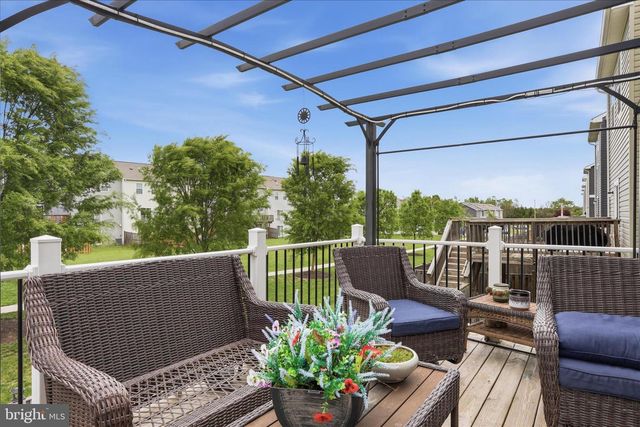 185 MAGELLAN DR, Martinsburg, WV 25404