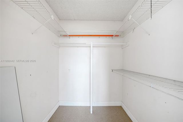 137 Golden Isles Dr 1214, Hallandale Beach, FL 33009