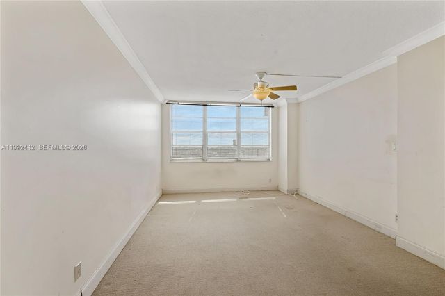 137 Golden Isles Dr 1214, Hallandale Beach, FL 33009