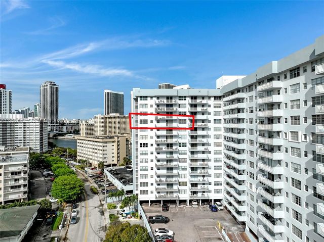 137 Golden Isles Dr 1214, Hallandale Beach, FL 33009