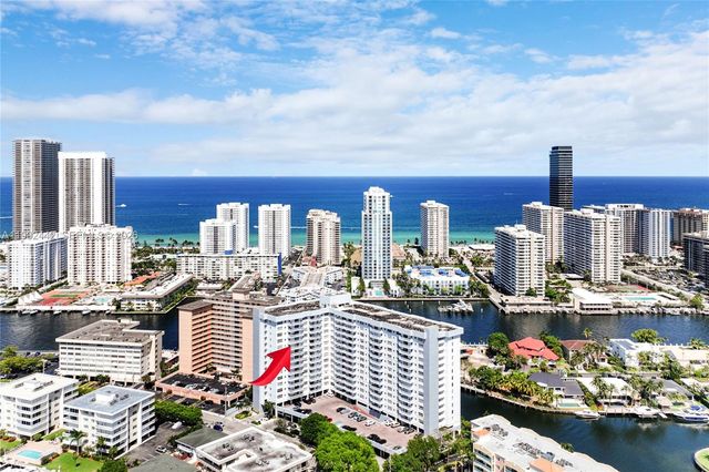 137 Golden Isles Dr 1214, Hallandale Beach, FL 33009