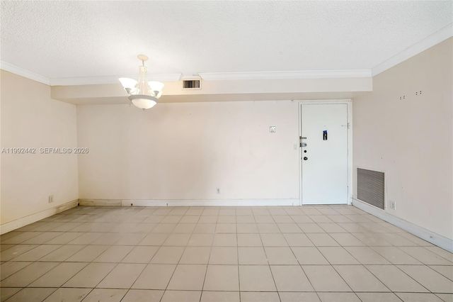 137 Golden Isles Dr 1214, Hallandale Beach, FL 33009