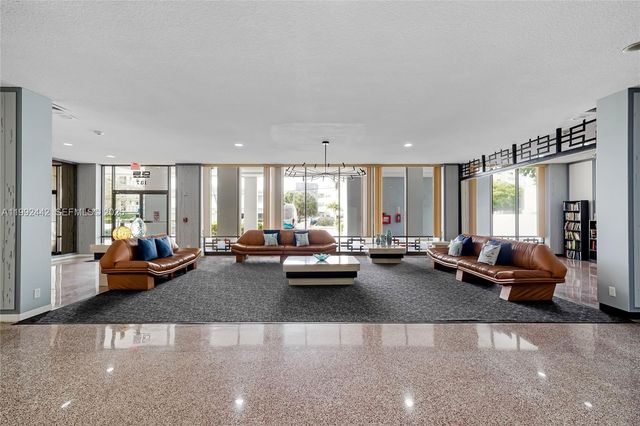 137 Golden Isles Dr 1214, Hallandale Beach, FL 33009