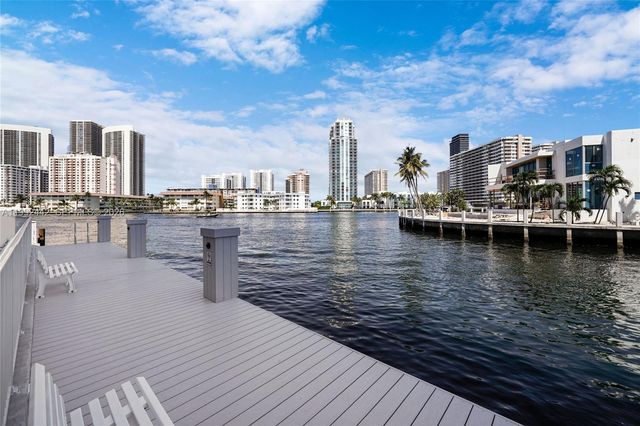 137 Golden Isles Dr 1214, Hallandale Beach, FL 33009