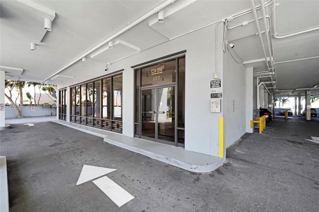 137 Golden Isles Dr 1214, Hallandale Beach, FL 33009