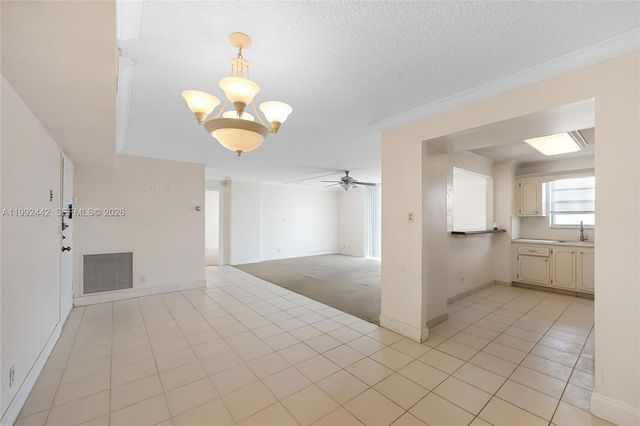 137 Golden Isles Dr 1214, Hallandale Beach, FL 33009