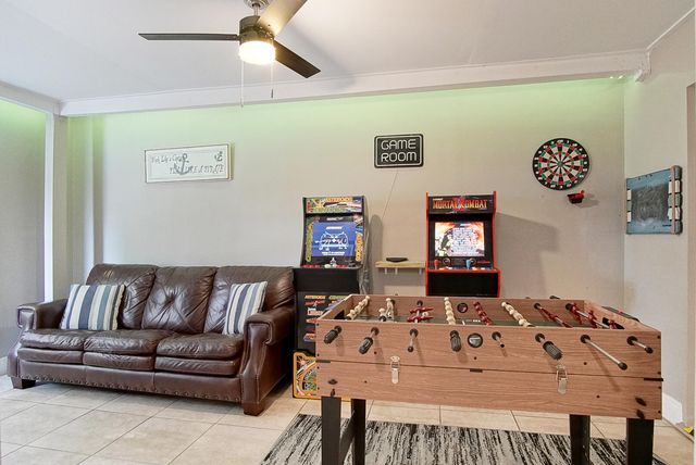 1002 Avenue E E, Fort Pierce, FL 34950