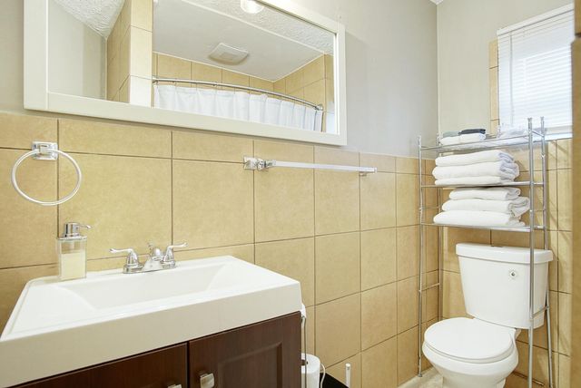 1002 Avenue E E, Fort Pierce, FL 34950