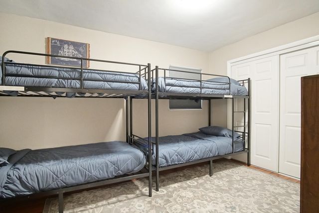 1002 Avenue E E, Fort Pierce, FL 34950