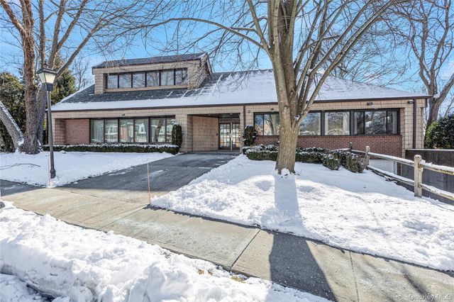 51 Hidden Ridge Drive, Syosset, NY 11791