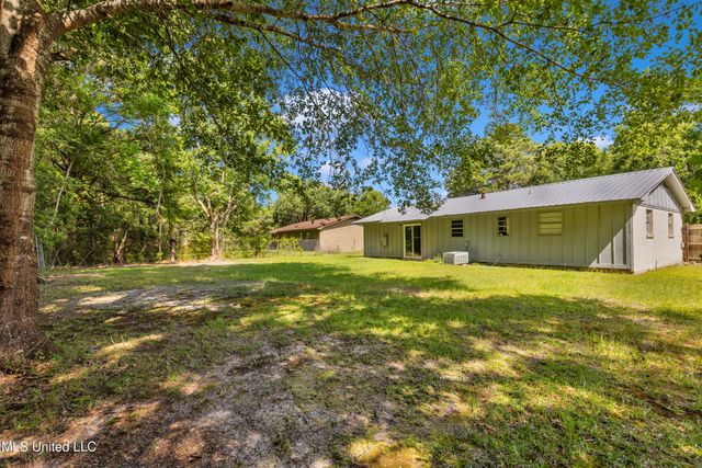 2001 S Haven Drive, Gautier, MS 39553