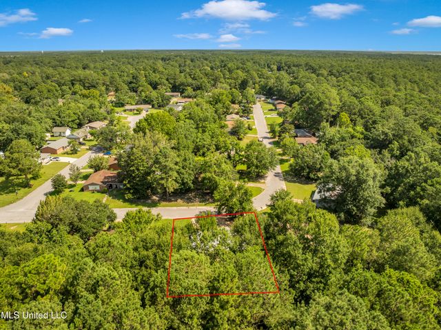 2001 S Haven Drive, Gautier, MS 39553